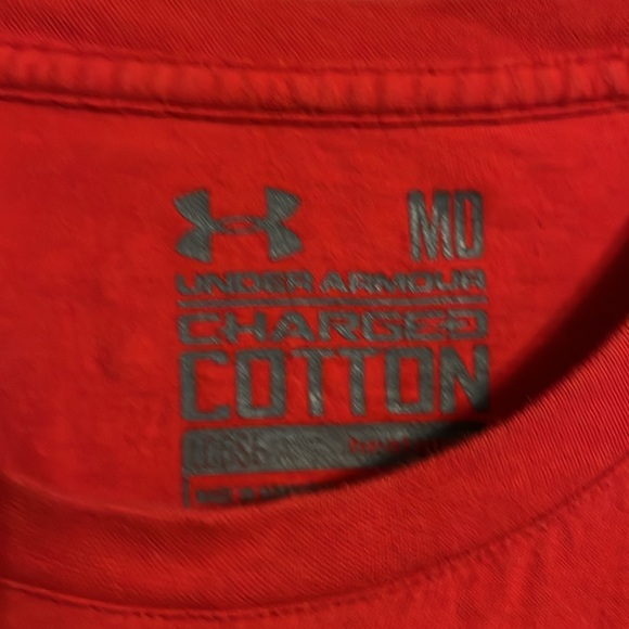 EUC Under armour red & white S/S Cincinnati Reds Tee size M - Picture 3 of 4